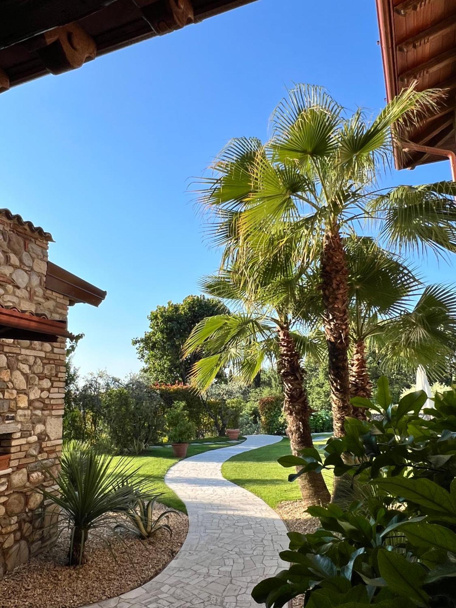 Villa Mario Resort Salò Екстериор снимка