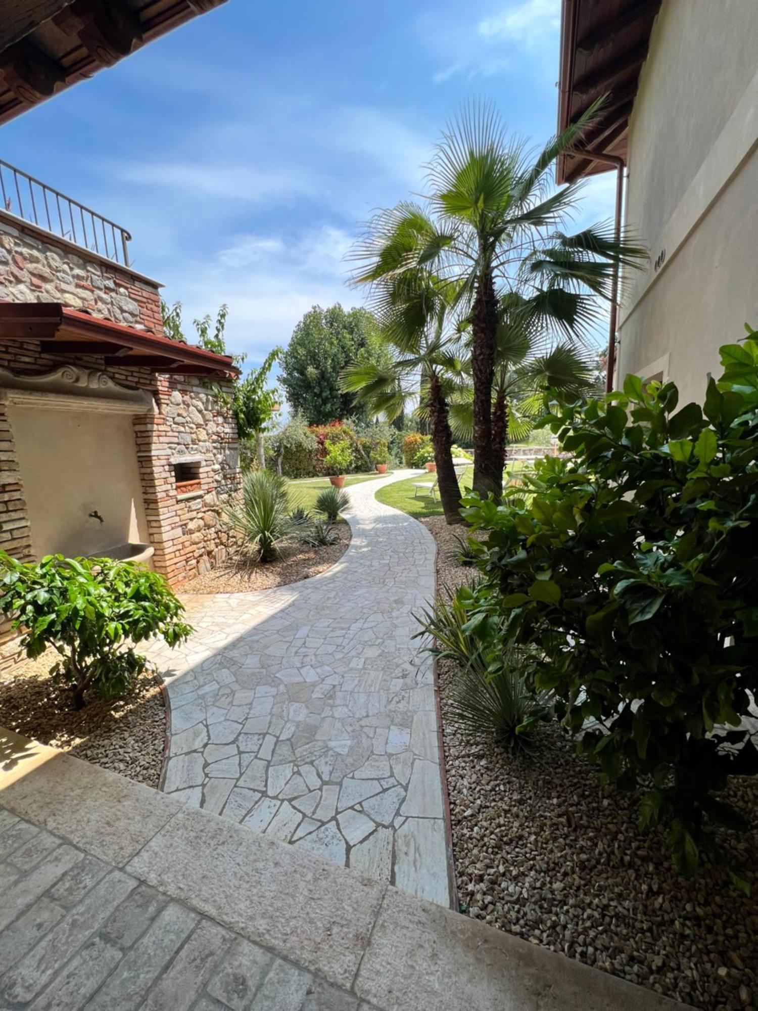Villa Mario Resort Salò Екстериор снимка